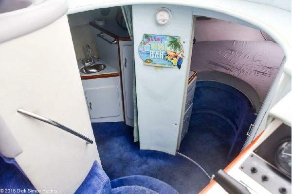 Searay Flybridge 35' Yacht | 12 People Max - Too Fast Rentals